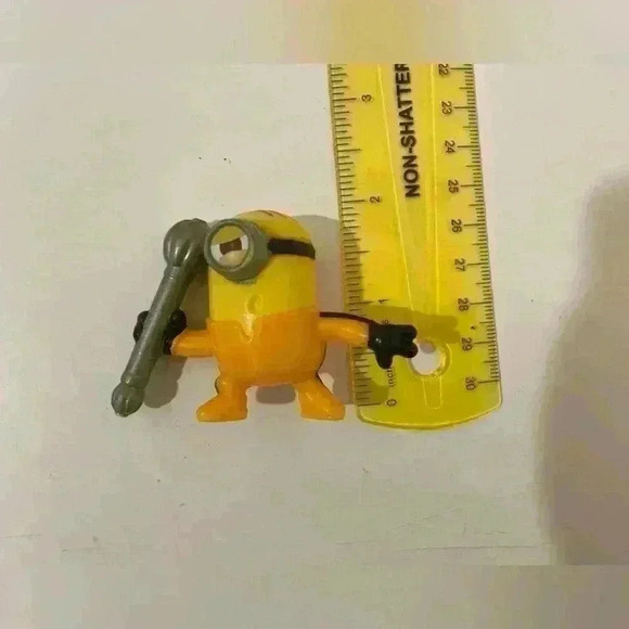 2019 Mcdonald's Two Minions Bath Robe Kevin and Kill Bill Figures‎ - Picture 10 of 11